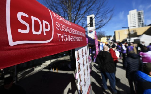 Eduskuntavaalien lähestymisen huomaa siitä, että demaritkin välillä jo puhuu kuin perussuomalaiset – uusi SDP:n puolueohjelma yllättäen korostaa vieraskielisten velvollisuuksia - Suomen Uutiset