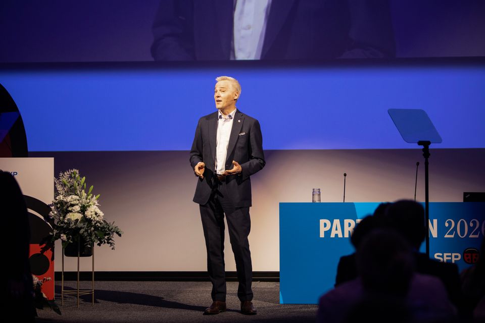 RKP:n puheenjohtajan Anders Adlercreutzin linjapuhe puoluekokouksessa Vantaalla | Suomen ruotsalainen kansanpuolue r.p.