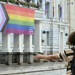 Helsinki Pride järjestää penistyöpajan teinitytöille  - Aittakumpu: Kantaako Helsingin kaupunki vastuun nuorten mielenterveydestä? - Suomen Uutiset